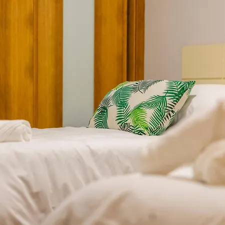Atlantic - & City-center Apartman *